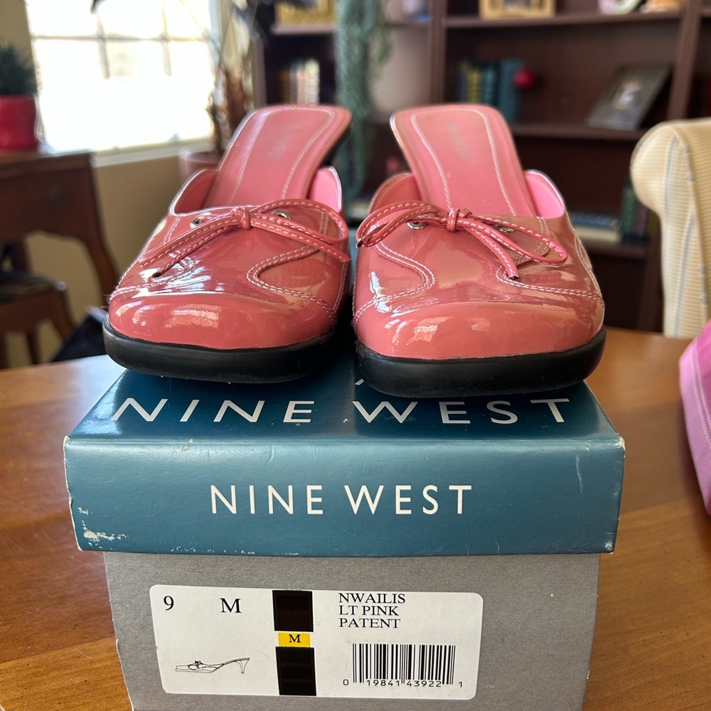 Nine West Light Pink Patent Mules NWT - Picture 2 of 6